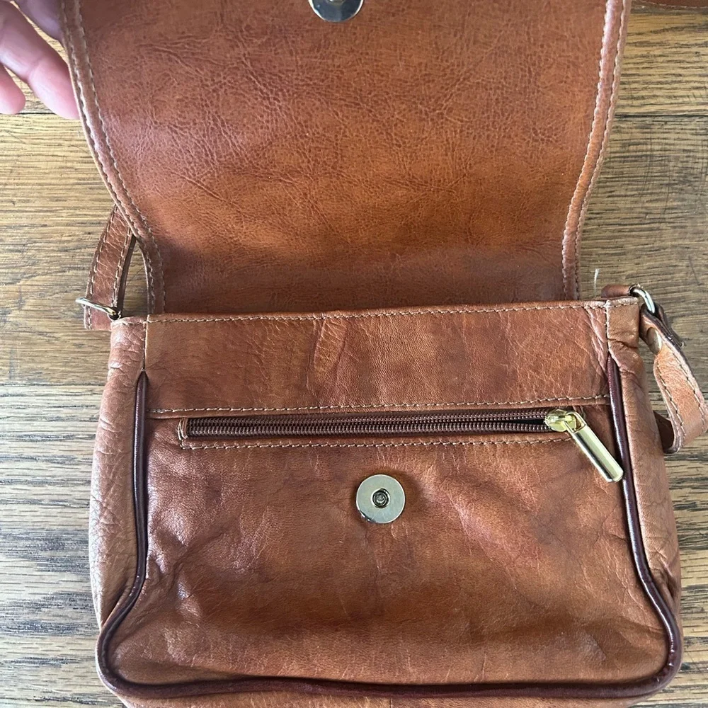Florence Made in Italy Leather Crossbody Bag Purse